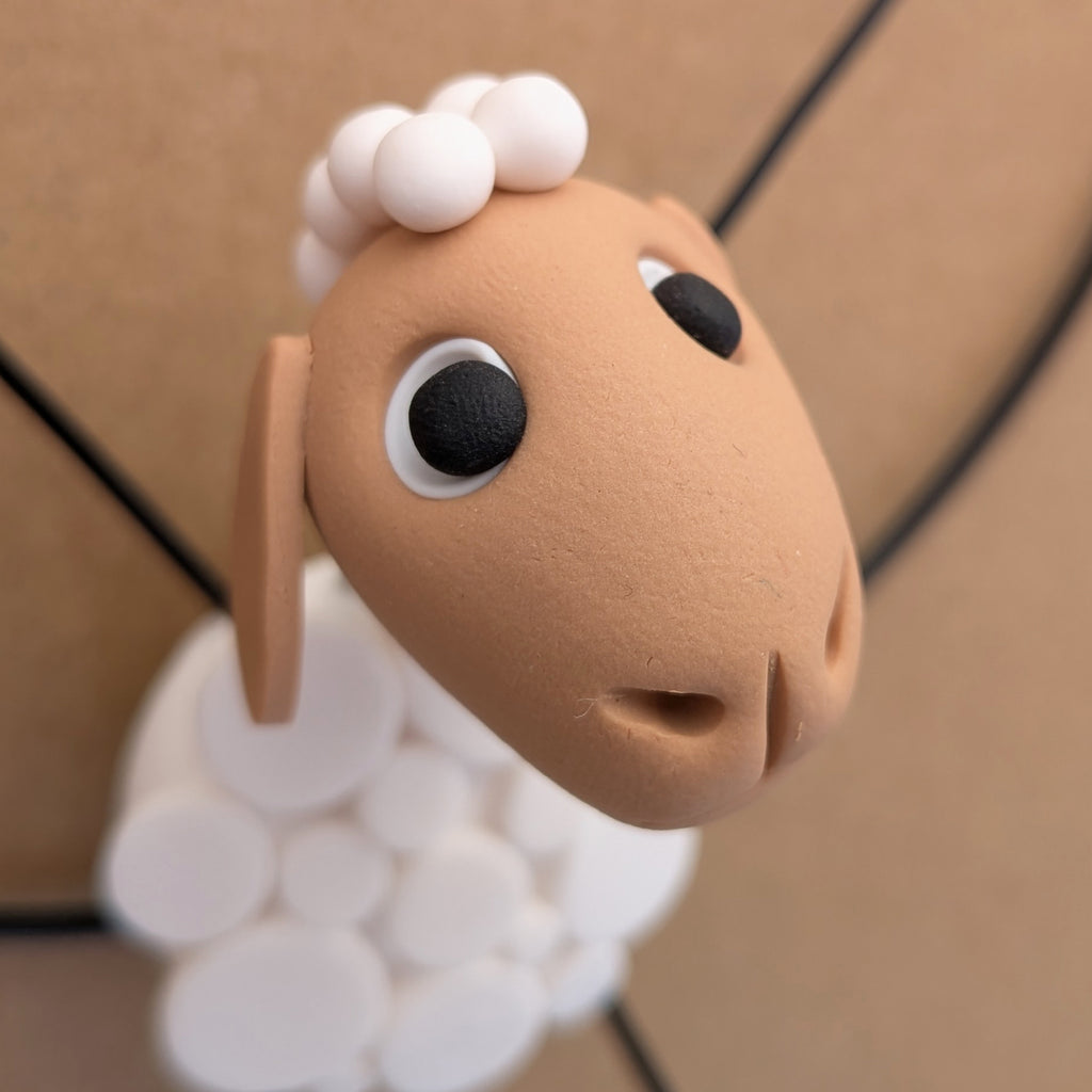Bernadin l’acrobate – Mouton décoratif à suspendre
